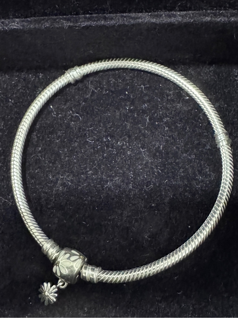 Pandora Moments Daisy Flower Clasp Snake Chain Bracelet (style 598776C01)